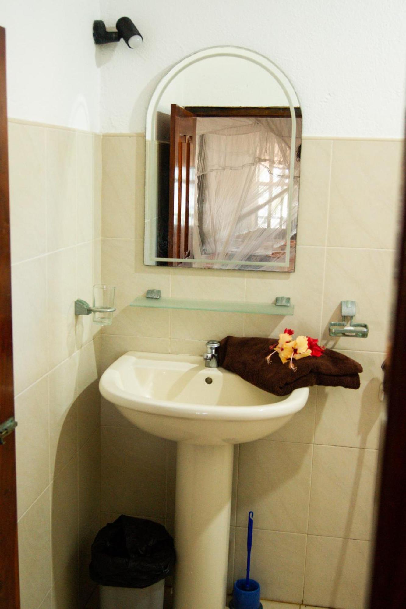 Гостевой дом Ibisbird Bungalows, Sport, And Restaurant 3*