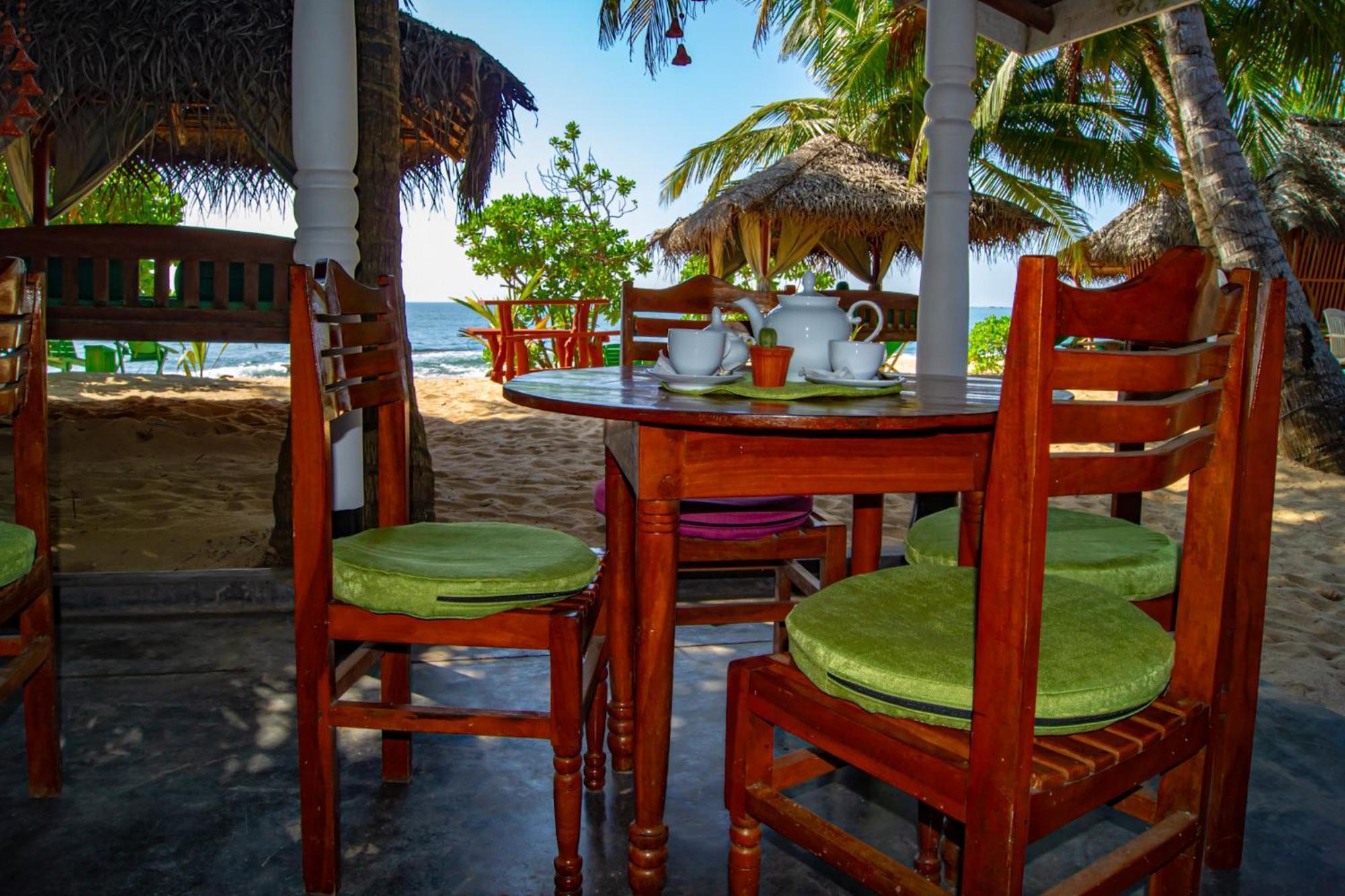 Ibisbird Bungalows, Sport, And Restaurant Гостевой дом